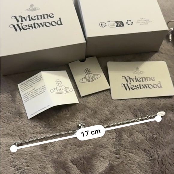 Vivienne Westwood Silver & Onyx Heart Bas Relief Orb Bracelet - Picture 5 of 5